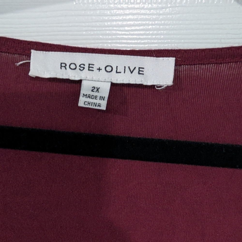 Rose + Olive Burgundy V-Neck w/ Rhinestone Trim 3/4 Sleeve Tunic in Size 2X - Picture 2 of 11